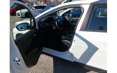 Peugeot 2008 1.2 - автомобили, коли, обяви за нови и употребявани 11
