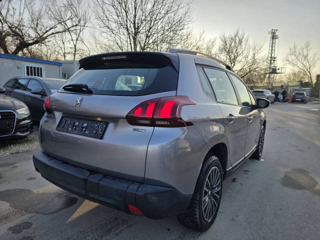 Peugeot 2008 1.2Бензин 82к.с. 84хил.км. - автомобили, коли, обяви за нови и употребявани 3