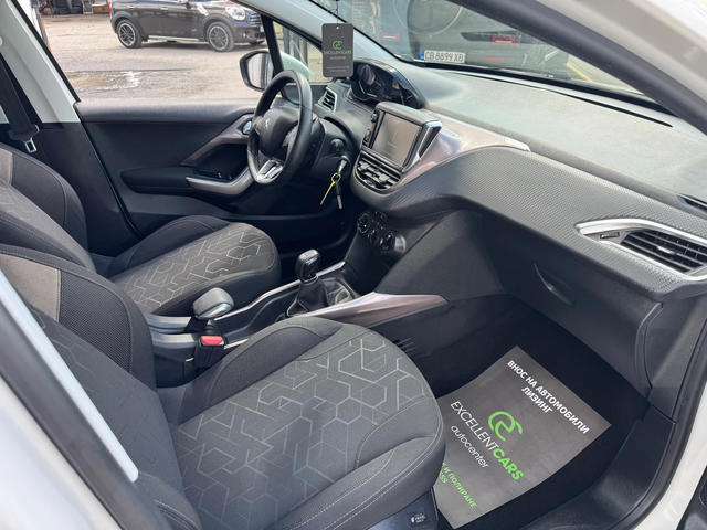 Peugeot 2008 1.4HDI* ALLURE* WHITE-PEARL - автомобили, коли, обяви за нови и употребявани 11