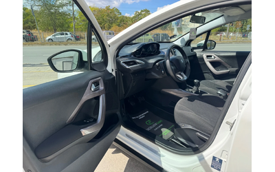Peugeot 2008 1.4HDI* ALLURE* WHITE-PEARL - автомобили, коли, обяви за нови и употребявани 7