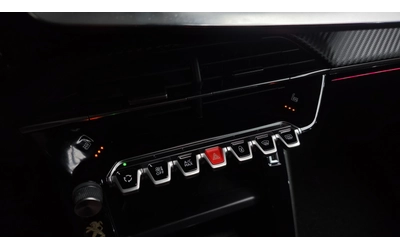 Peugeot 2008 - автомобили, коли, обяви за нови и употребявани 8