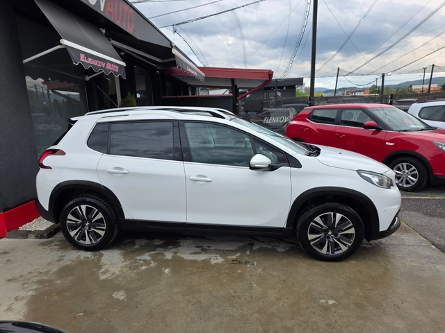 Peugeot 2008 1.2I-110к.с EURO 6b-АВТОМАТИК-ШВЕЙЦАРИЯ - автомобили, коли, обяви за нови и употребявани 4