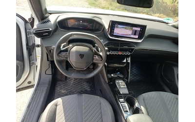 Peugeot 2008 1.2 HYBRID ALLURE - автомобили, коли, обяви за нови и употребявани 11