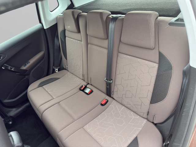 Peugeot 2008 ACTIVE 1.2 VTi 82 BVM5 - автомобили, коли, обяви за нови и употребявани 11