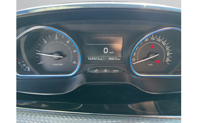 Peugeot 2008 ALLURE 1.6 BlueHDI 120 BVM6 - автомобили, коли, обяви за нови и употребявани 11