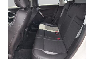 Peugeot 2008 ALLURE 1.6 e-HDI 92 STT ETG6 - автомобили, коли, обяви за нови и употребявани 11