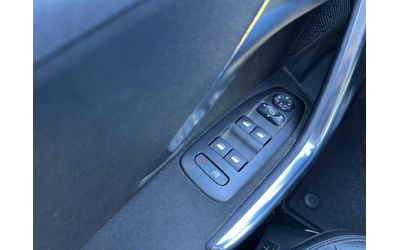 Peugeot 2008 Allure - автомобили, коли, обяви за нови и употребявани 13