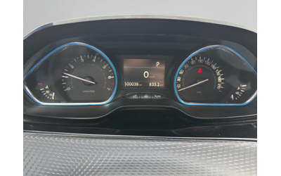 Peugeot 2008 Allure - автомобили, коли, обяви за нови и употребявани 12