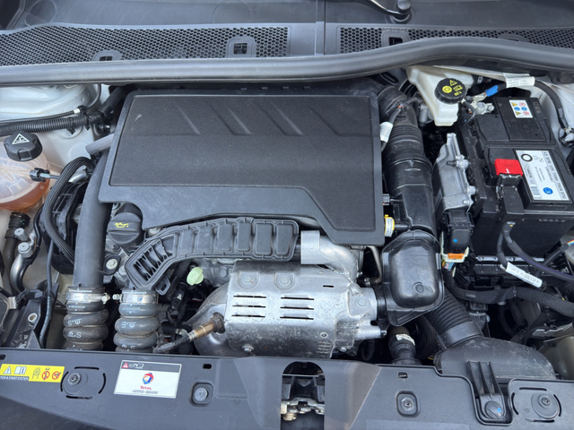Peugeot 2008 GT 1.2 PureTech 130 EAT8 EURO 6.4 - автомобили, коли, обяви за нови и употребявани 12
