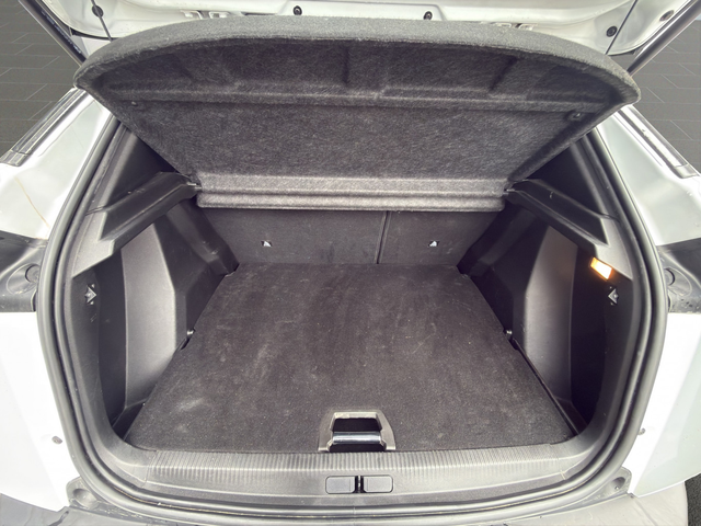 Peugeot 2008 GT 1.2 PureTech 130 EAT8 EURO 6.4 - автомобили, коли, обяви за нови и употребявани 12