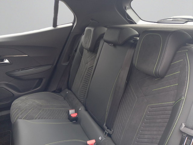 Peugeot 2008 GT 1.2 PureTech 145 HYBRID 48V e-DCS6 EURO 6.4 - автомобили, коли, обяви за нови и употребявани 11