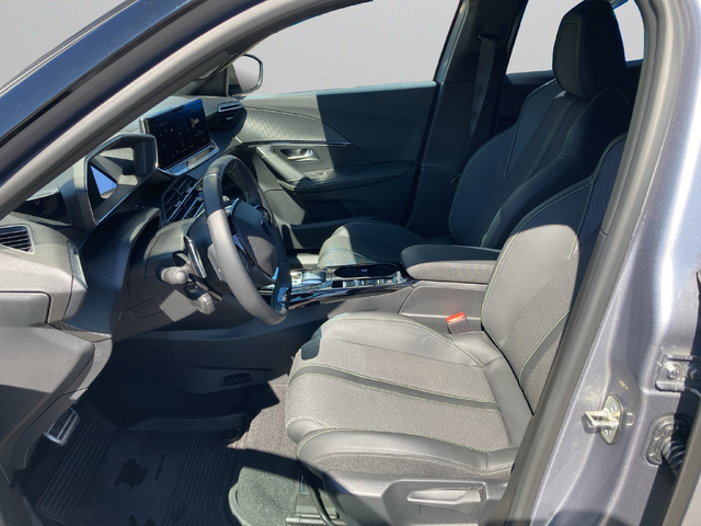 Peugeot 2008 GT 1.2 PureTech 145 HYBRID 48V e-DCS6 EURO 6.4 - автомобили, коли, обяви за нови и употребявани 8