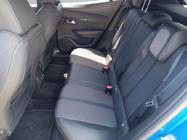 Peugeot 2008 GT - автомобили, коли, обяви за нови и употребявани 14