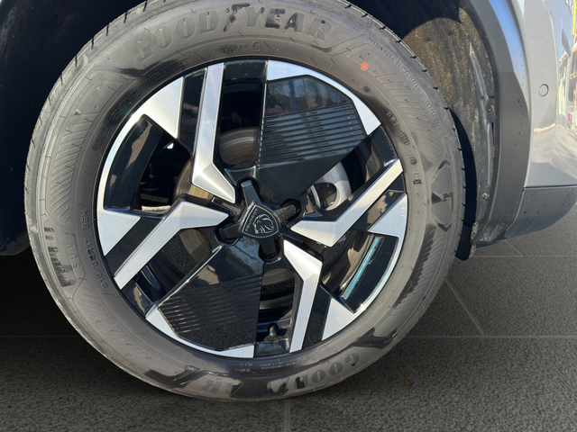 Peugeot 2008 GТ - автомобили, коли, обяви за нови и употребявани 1