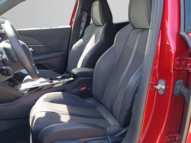 Peugeot 2008 GT - автомобили, коли, обяви за нови и употребявани 12