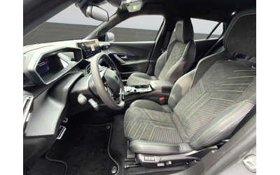 Peugeot 2008 GT EXCLUSIVE 1.2 145 HYBRID 48V e-DCS6 EURO 6.4 - автомобили, коли, обяви за нови и употребявани 9