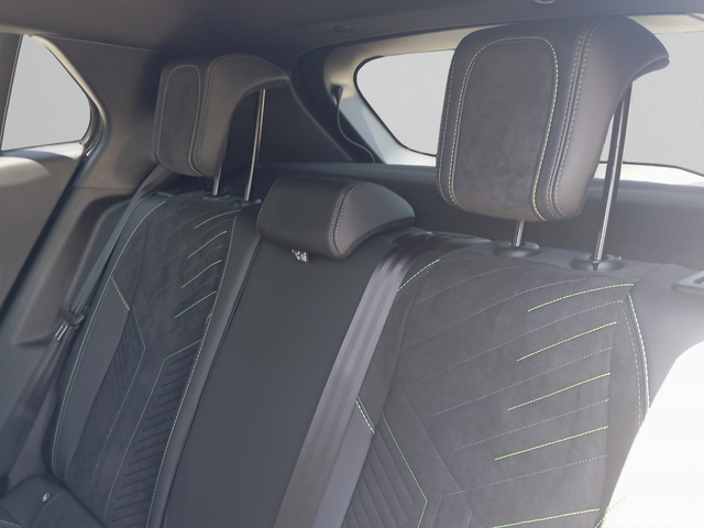 Peugeot 2008 GT EXCLUSIVE HYBRID 145 48V e-DCS6 - автомобили, коли, обяви за нови и употребявани 11
