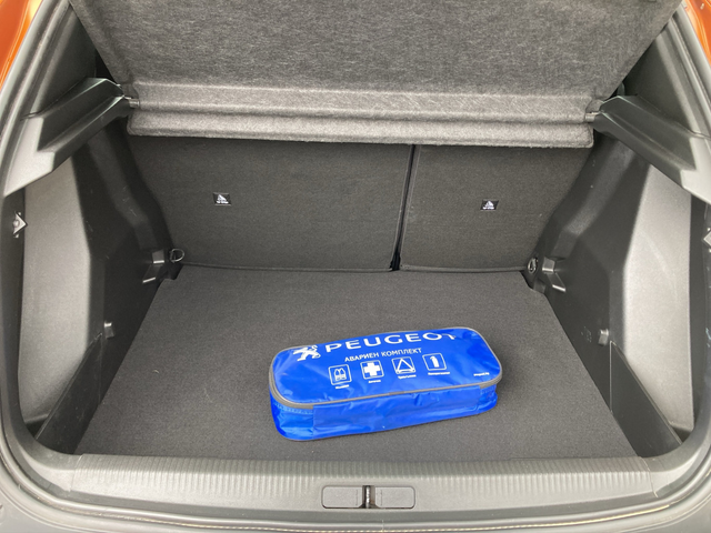 Peugeot 2008 New Line Up ACTIVE 1.2 PureTech 130 BVM6 EURO6 - автомобили, коли, обяви за нови и употребявани 6