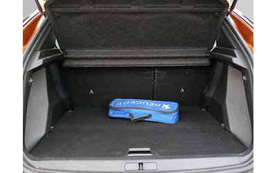 Peugeot 2008 New Line Up ACTIVE 1.2 PureTech 130 BVM6 EURO6 - автомобили, коли, обяви за нови и употребявани 13