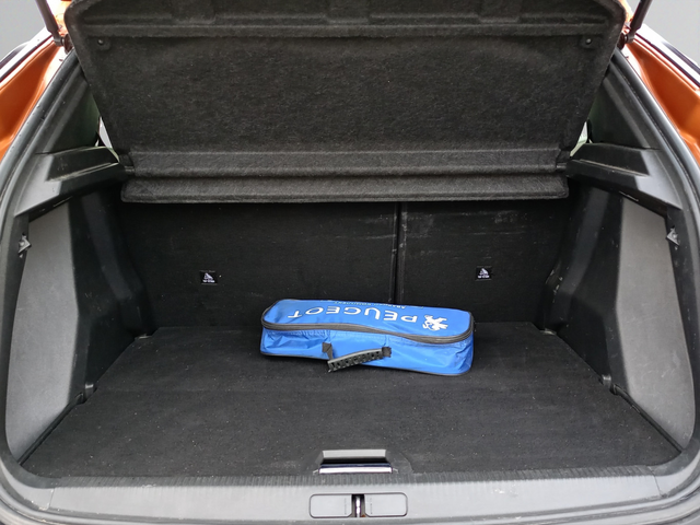 Peugeot 2008 New Line Up ACTIVE 1.2 PureTech 130 BVM6 EURO6 - автомобили, коли, обяви за нови и употребявани 13