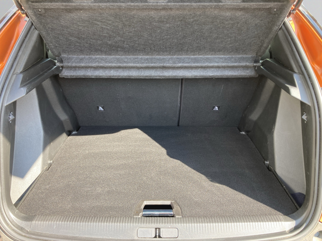 Peugeot 2008 New Line Up ACTIVE PACK 1.2 PureTech 130 EAT8 EURO6 - автомобили, коли, обяви за нови и употребявани 6