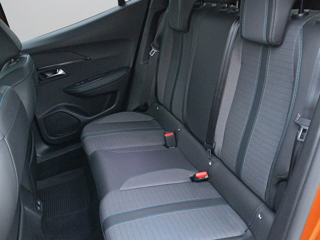 Peugeot 2008 New Line Up ALLURE 1.2 PureTech 130 BVM6 EURO6 - автомобили, коли, обяви за нови и употребявани 10
