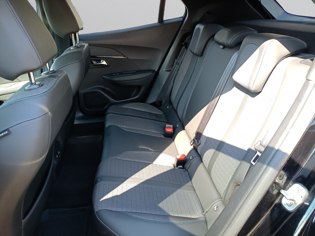 Peugeot 2008 New Line Up ALLURE PACK 1.2 PureTech 100 BVM6 EURO6 - автомобили, коли, обяви за нови и употребявани 10