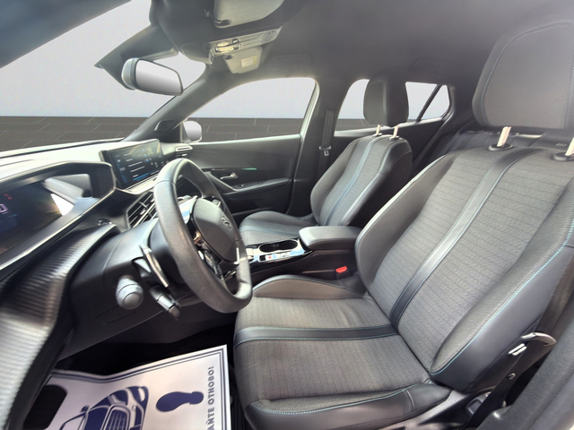 Peugeot 2008 New Line Up ALLURE PACK 1.2 PureTech 130 EAT8 EURO6 - автомобили, коли, обяви за нови и употребявани 9