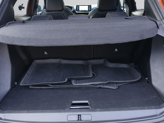 Peugeot 2008 New Line Up GT - автомобили, коли, обяви за нови и употребявани 15