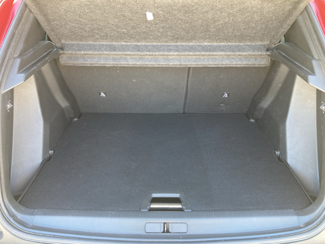 Peugeot 2008 NEW SUV ALLURE 1,2 PureTech 130 EAT8 EURO6 - автомобили, коли, обяви за нови и употребявани 8