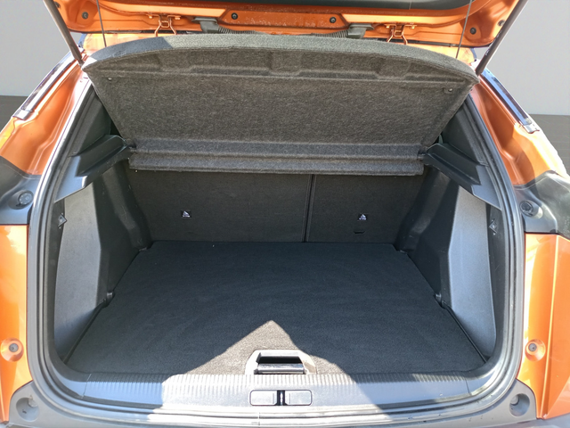 Peugeot 2008 NEW SUV GT Line 1,5 BlueHDi 130 EAT8 EURO6 - автомобили, коли, обяви за нови и употребявани 8