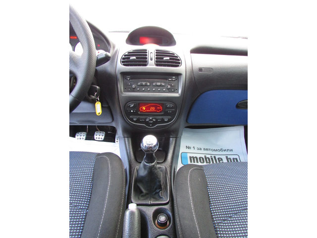 Peugeot 206 1.6i CC EURO4 - автомобили, коли, обяви за нови и употребявани 10