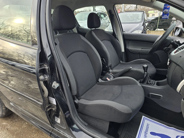 Peugeot 206 Plus Фабрична газ - автомобили, коли, обяви за нови и употребявани 11