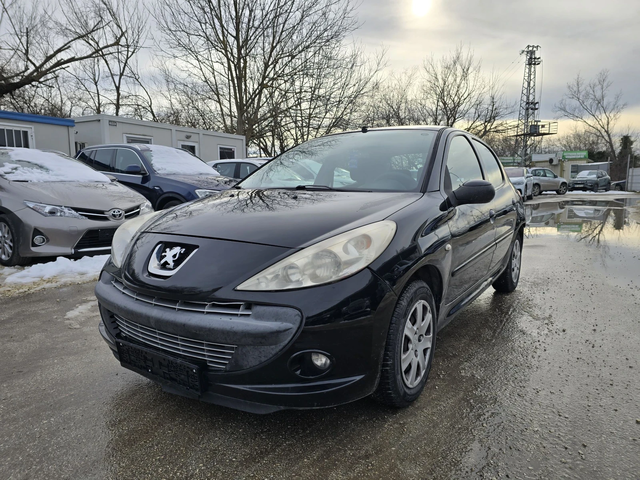 Peugeot 206 Plus Фабрична газ - автомобили, коли, обяви за нови и употребявани 1