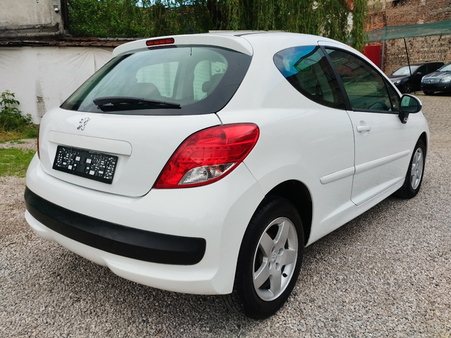 Peugeot 207 1.4i BENZIN - автомобили, коли, обяви за нови и употребявани 6
