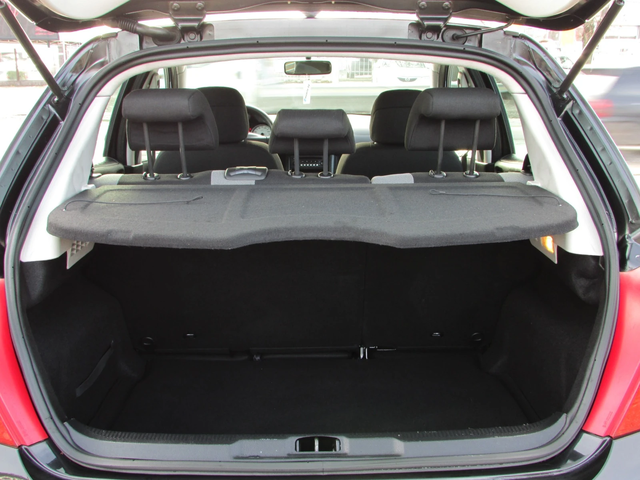 Peugeot 207 1.4i EURO4 - автомобили, коли, обяви за нови и употребявани 14