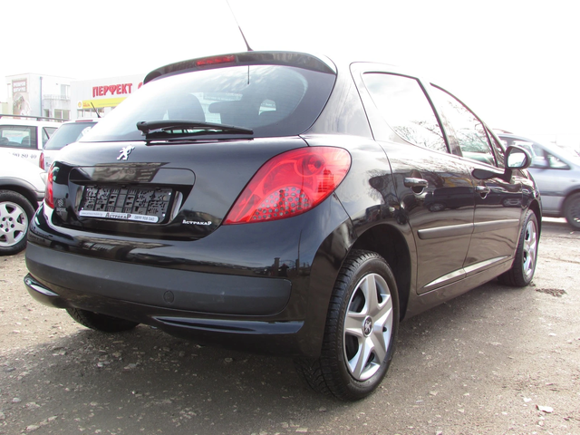 Peugeot 207 1.4i EURO4 - автомобили, коли, обяви за нови и употребявани 4