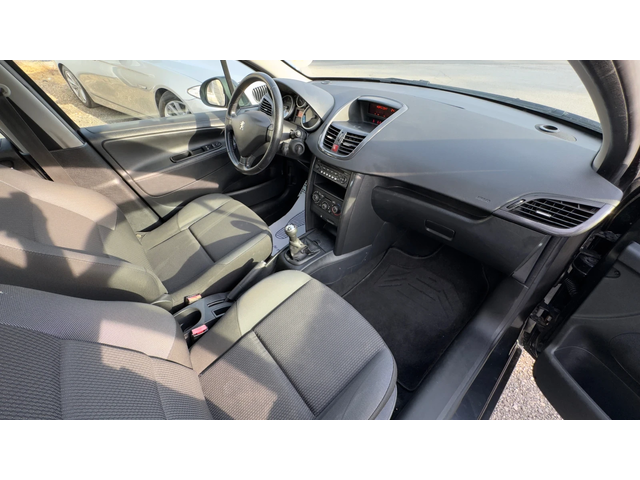 Peugeot 207 2011 Година - автомобили, коли, обяви за нови и употребявани 12