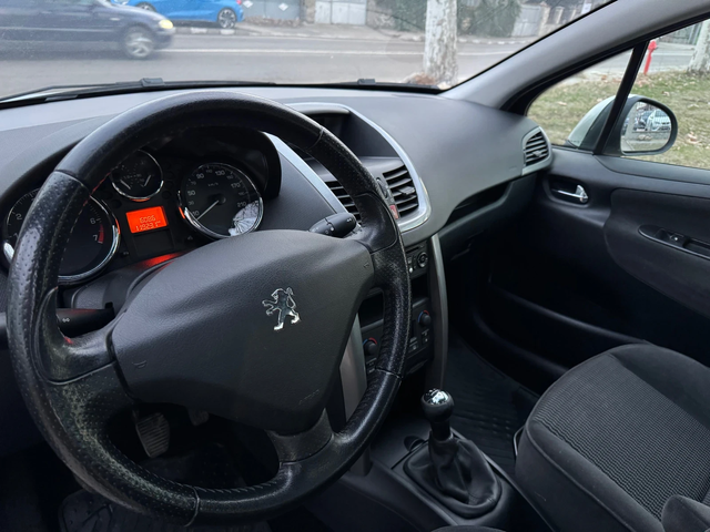 Peugeot 207 1.4 BENZIN AUSTRIA - автомобили, коли, обяви за нови и употребявани 8