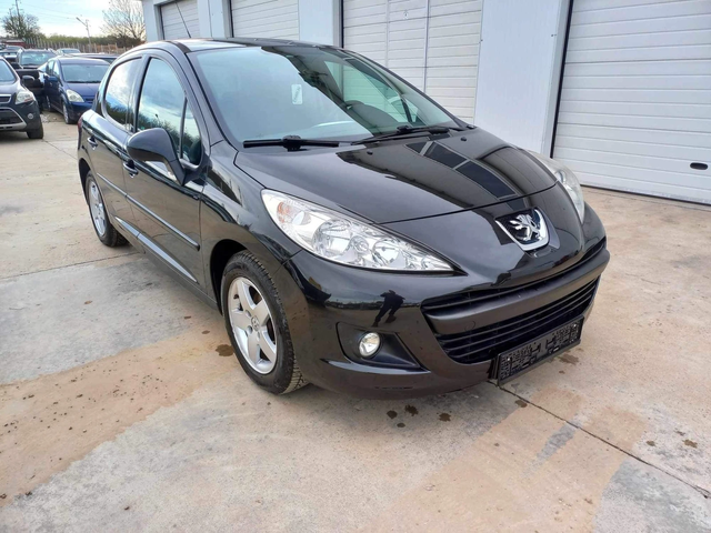 Peugeot 207 1.4i * GPL* 150000km* UNIKAT* - автомобили, коли, обяви за нови и употребявани 10