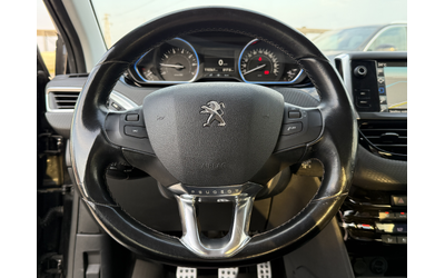 Peugeot 208 1.2i* 2016г.* 115.000КМ* НОВ* Топ Състояние* РЪЧКА - автомобили, коли, обяви за нови и употребявани 12