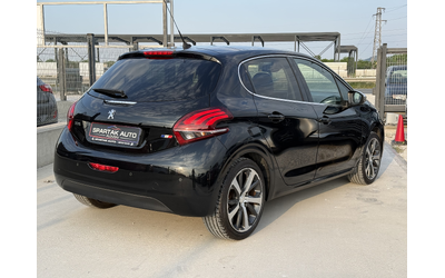 Peugeot 208 1.2i* 2016г.* 115.000КМ* НОВ* Топ Състояние* РЪЧКА - автомобили, коли, обяви за нови и употребявани 3
