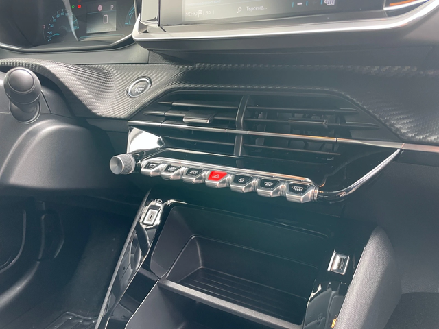 Peugeot 208 electric drive 100 kW Style - автомобили, коли, обяви за нови и употребявани 11