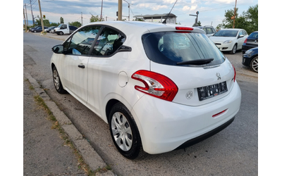 peugeot-208 - 4
