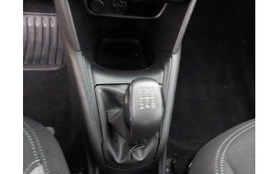 Peugeot 208 1,6e-HDi 92ps - автомобили, коли, обяви за нови и употребявани 10