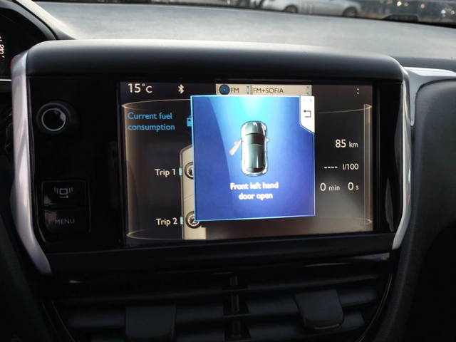 Peugeot 208 1,6e-HDi 92ps - автомобили, коли, обяви за нови и употребявани 12