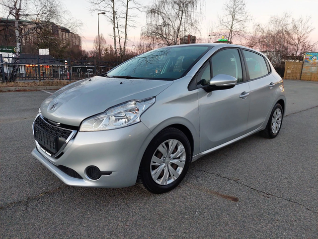 Peugeot 208 1,6e-HDi 92ps - автомобили, коли, обяви за нови и употребявани 1