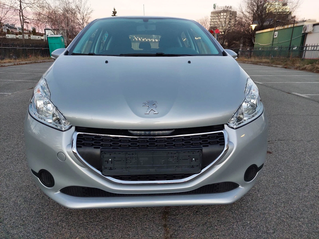 Peugeot 208 1,6e-HDi 92ps - автомобили, коли, обяви за нови и употребявани 2