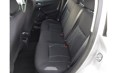 Peugeot 208 1,6e-HDi 92ps - автомобили, коли, обяви за нови и употребявани 8