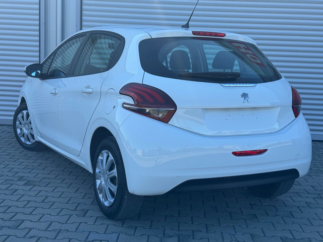 Peugeot 208 1, 5hdi 102ps, евро 6D, adblue, клима, нави, мулти - автомобили, коли, обяви за нови и употребявани 5